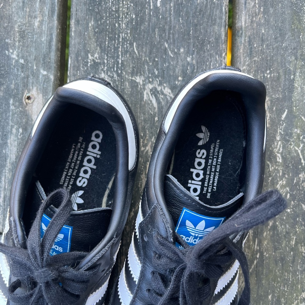 Adidas Sambas Women's 7.5 - Picture 5 of 8